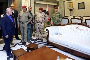 ريس الوزراء العراقي يتفقد القنفه
